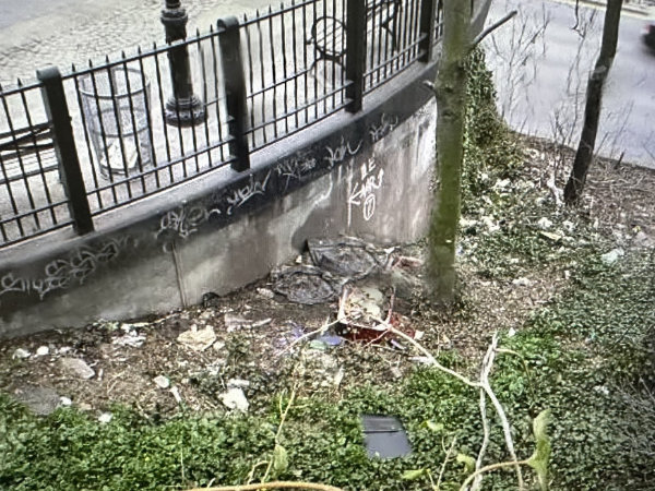 Rubbish On Street