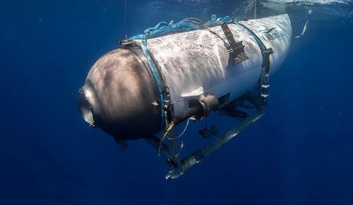 ocean Explorer in ocean dive